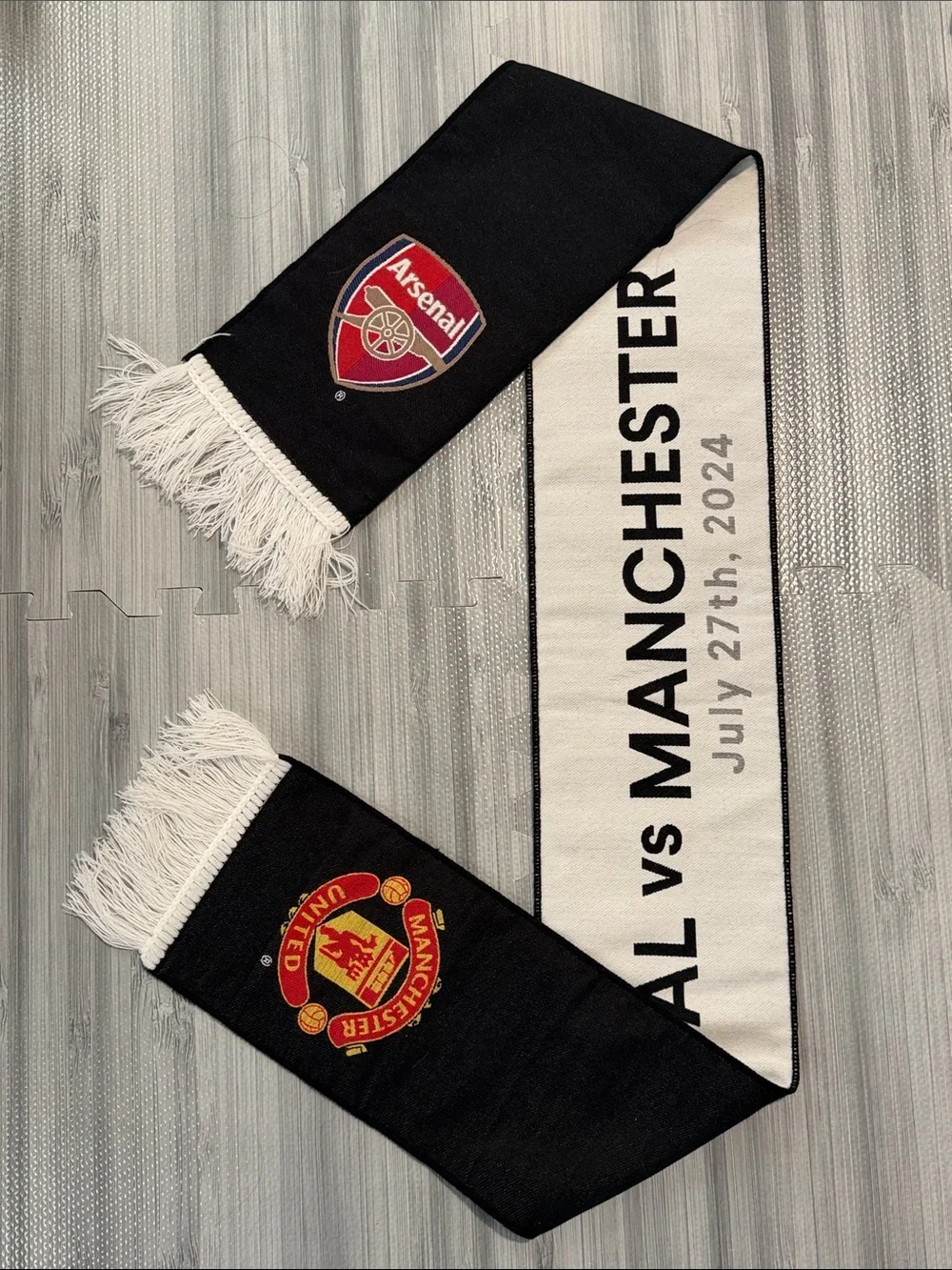 Arsenal vs Manchester United Scarf - July 27 2024 - Rivals in Red - SoFi Stadium